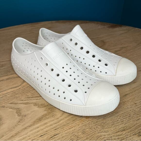 Native Slip On Water Shoes White Unisex M 9/ W 11 - Picture 1 of 11